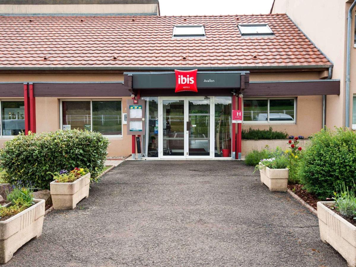 Ibis Avallon Magny  Zewnętrze zdjęcie